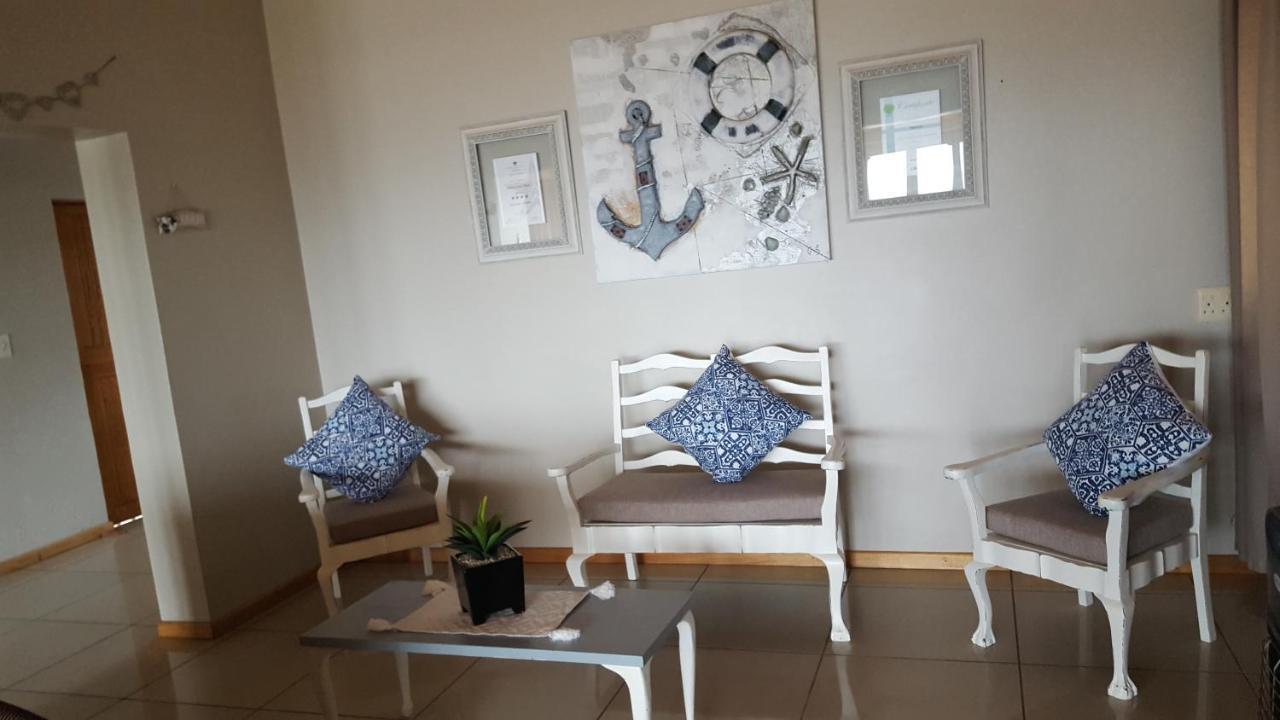 Madiolyn Apartment Джефрис Бей Екстериор снимка