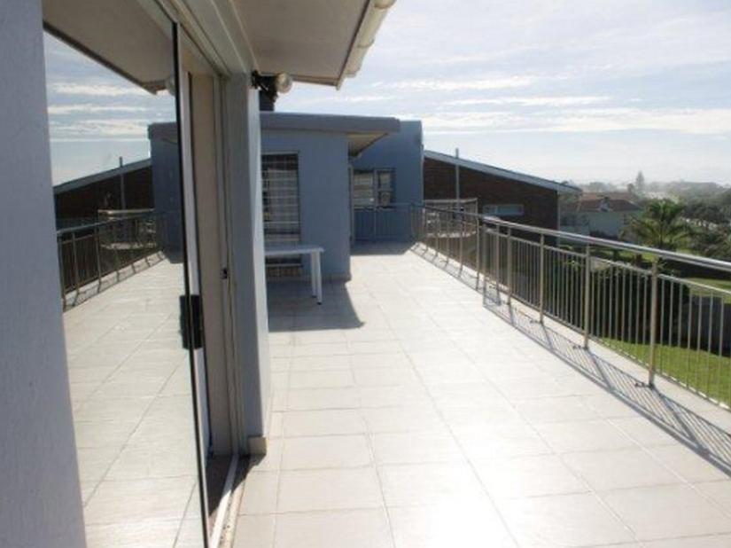 Madiolyn Apartment Джефрис Бей Екстериор снимка