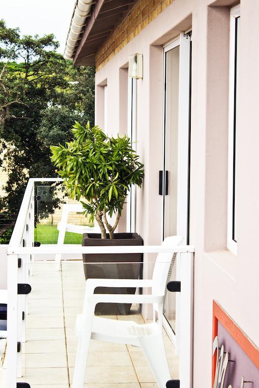 Madiolyn Apartment Джефрис Бей Екстериор снимка