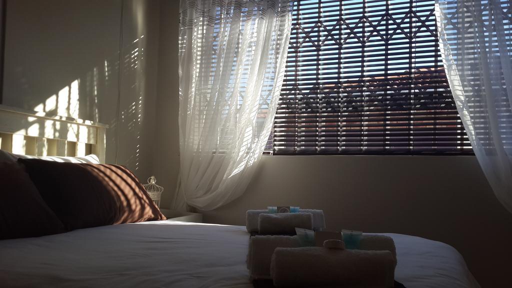 Madiolyn Apartment Джефрис Бей Екстериор снимка