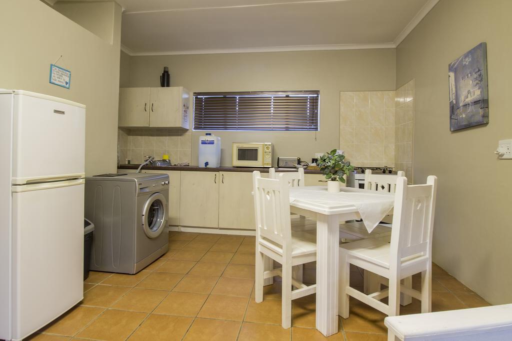 Madiolyn Apartment Джефрис Бей Екстериор снимка
