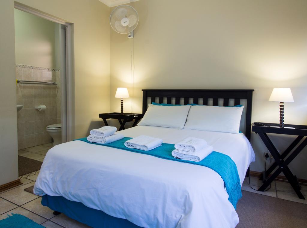 Madiolyn Apartment Джефрис Бей Екстериор снимка