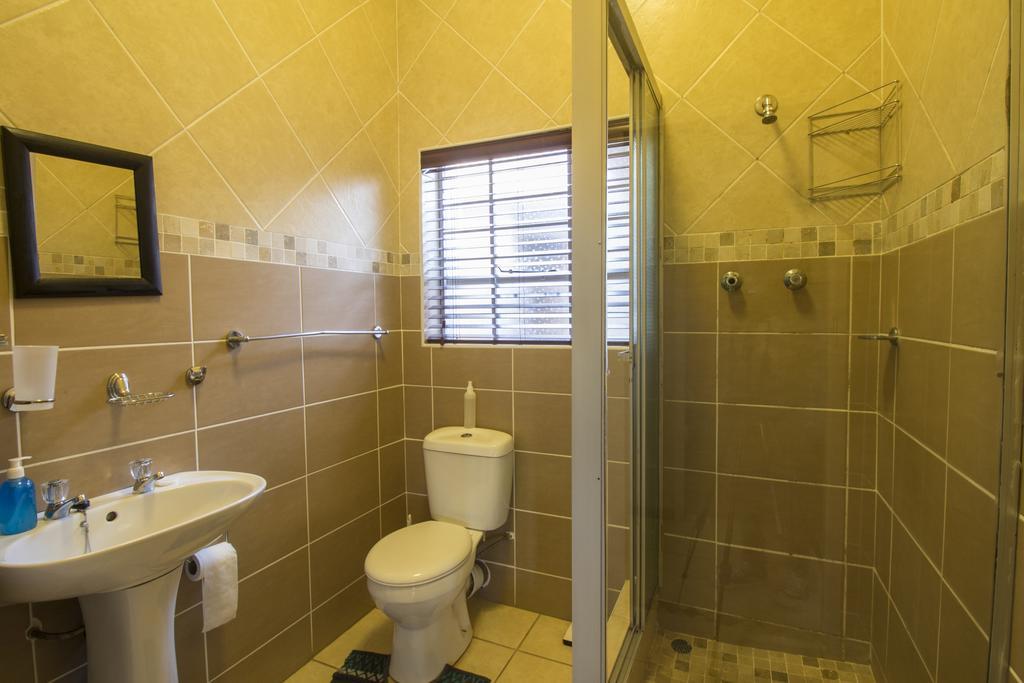 Madiolyn Apartment Джефрис Бей Екстериор снимка