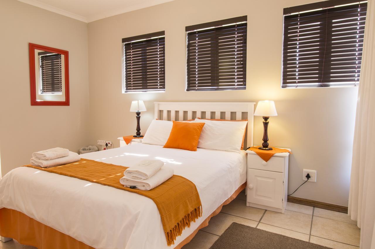 Madiolyn Apartment Джефрис Бей Екстериор снимка
